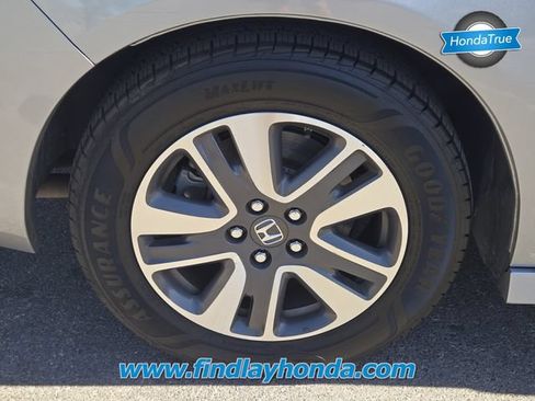 Used 2016 Honda Odyssey Touring Elite image 12