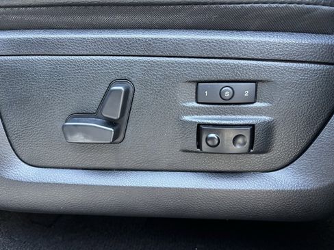 Used 2018 RAM 2500 Laramie w/ Protection Group image 23