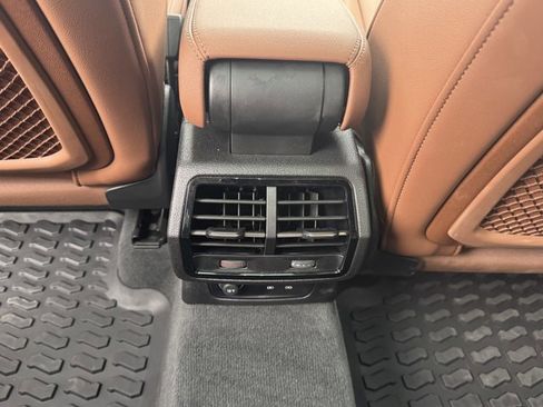 Certified 2025 Audi Q3 2.0T Premium w/ Convenience Package image 17