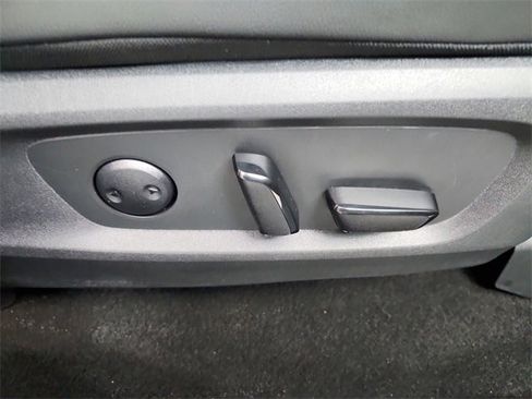 Used 2024 Nissan Pathfinder SL w/ SL Premium Package image 48