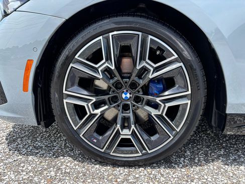 Used 2026 BMW 530i w/ M Sport Package RWD image 27