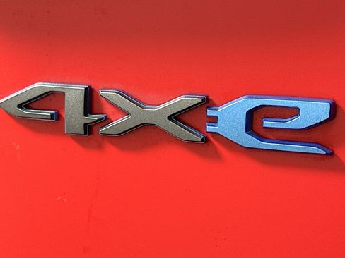 Used 2024 Jeep Wrangler Willys image 10