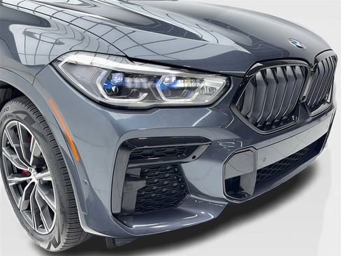 Used 2022 BMW X6 xDrive40i w/ Executive Package image 3