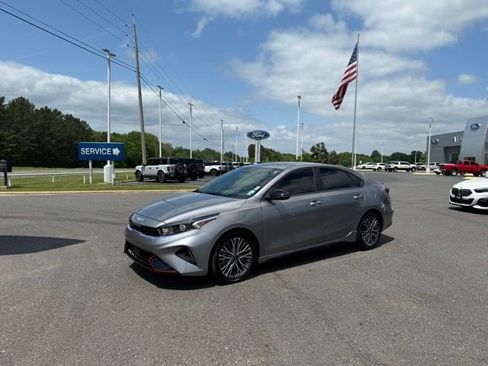 Used 2024 Kia Forte GT-Line w/ GT-Line Premium Package image 3