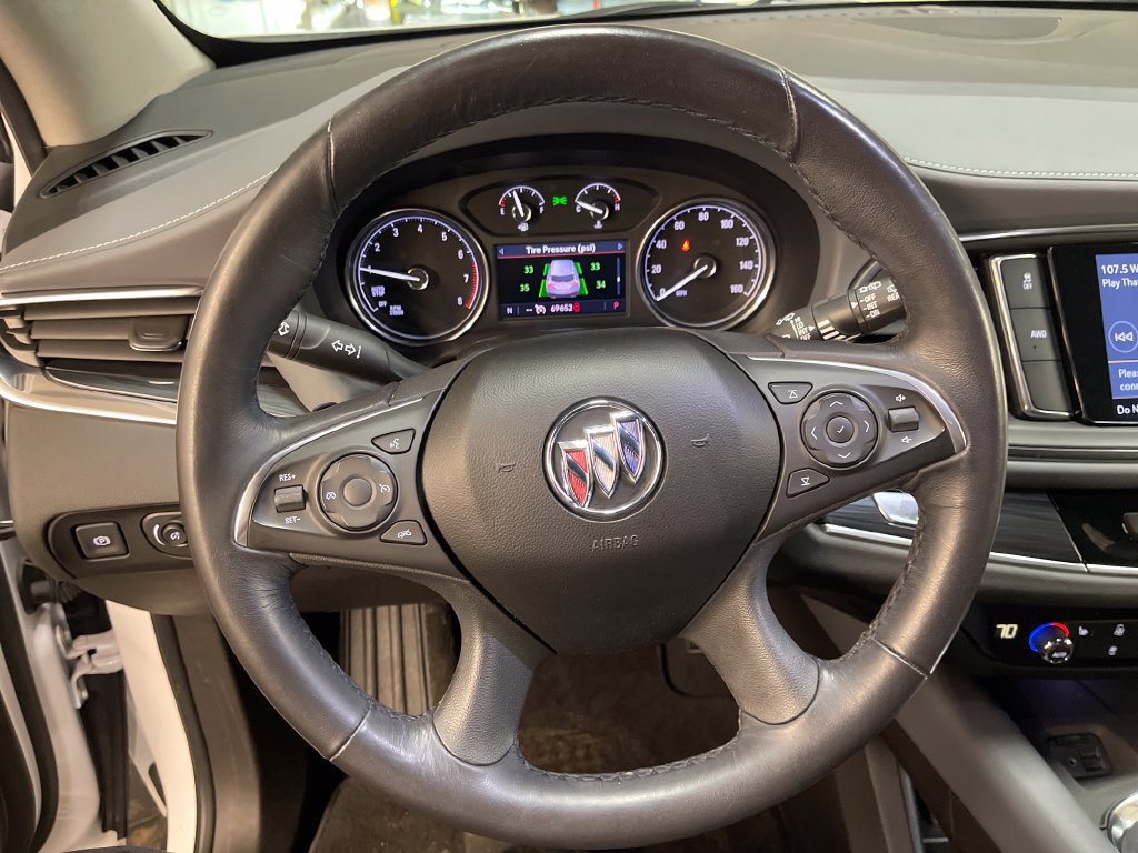 Used 2021 Buick Enclave Essence w/ Sound and Sites Package AWD/4WD image 19