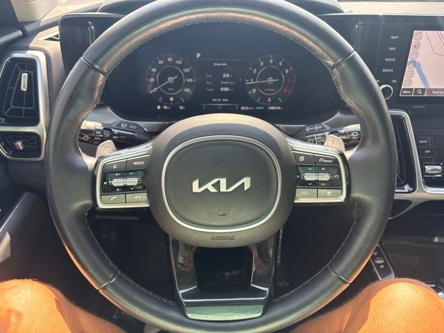 Used 2023 Kia Sorento SX AWD/4WD image 34