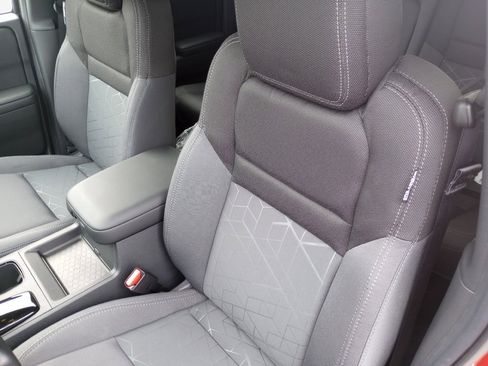 New 2026 Nissan Frontier SV w/ Tow Package image 9