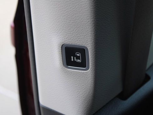 Used 2017 Chrysler Pacifica Touring-L Plus w/ Advanced Safetytec Group image 26