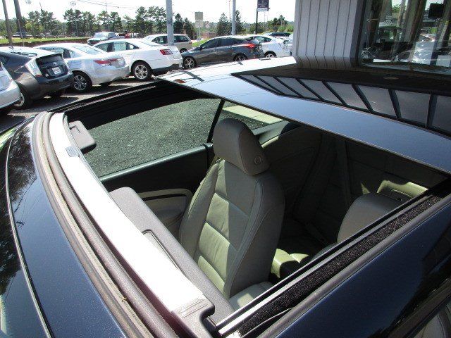 Used 2015 Volkswagen Eos Executive FWD image 17