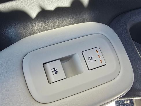 Used 2025 Hyundai Santa Fe Calligraphy image 12