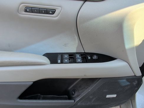 Used 2016 Cadillac XTS Luxury w/ Driver Awareness Package FWD image 11