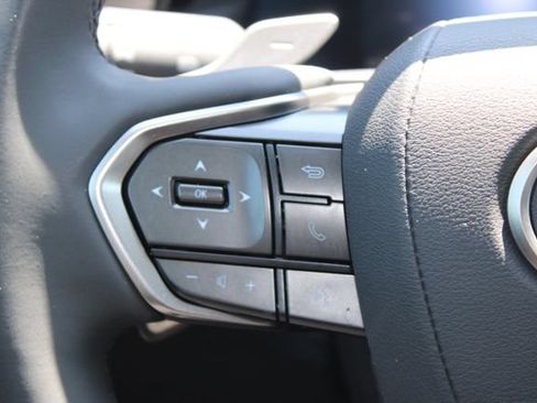 Certified 2025 Lexus RZ 300e w/ Accessory Package (Z1) FWD image 18