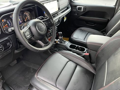 New 2026 Jeep Wrangler Unlimited Rubicon w/ Technology Group AWD/4WD image 14
