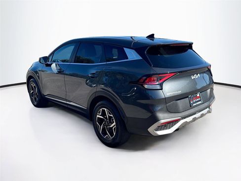 Used 2023 Kia Sportage LX image 5