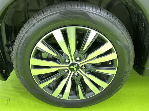 Used 2020 Mitsubishi Outlander SE image 15