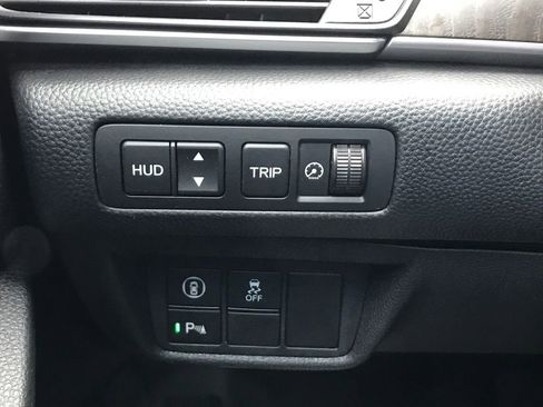 Used 2018 Honda Accord Touring image 25