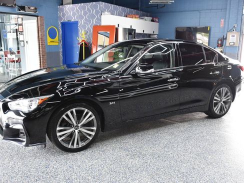 Used 2019 INFINITI Q50 Signature Edition AWD/4WD image 10