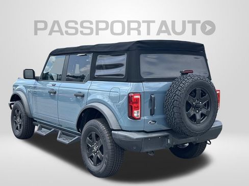 Used 2021 Ford Bronco Black Diamond AWD/4WD image 2