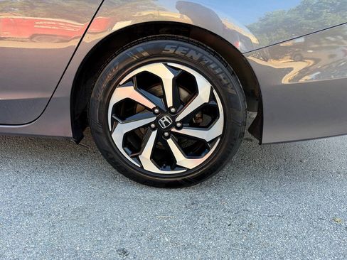 Used 2017 Honda Accord EX-L image 38