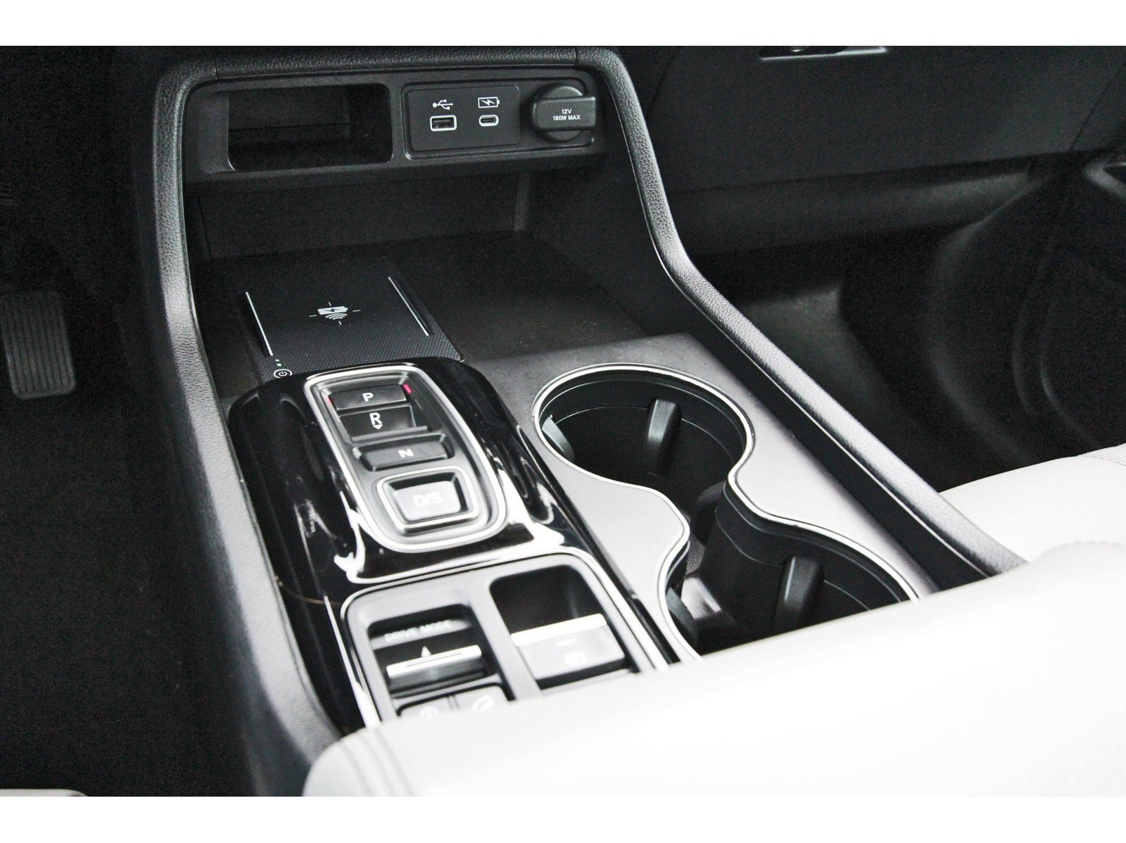 Used 2025 Honda Pilot EX-L image 30