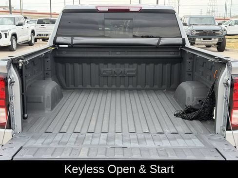 Used 2024 GMC Sierra 1500 Elevation w/ Elevation Premium Package AWD/4WD image 31