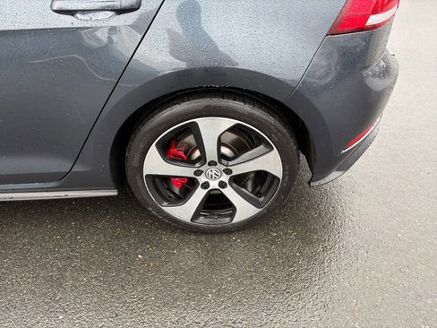 Used 2019 Volkswagen GTI SE image 22