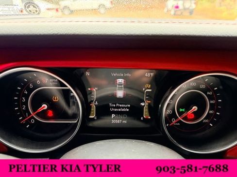 Used 2021 Jeep Gladiator Rubicon image 18