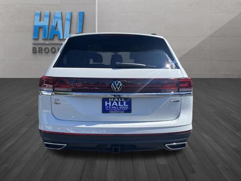 Certified 2025 Volkswagen Atlas SE w/ Panoramic Sunroof Package AWD/4WD image 5