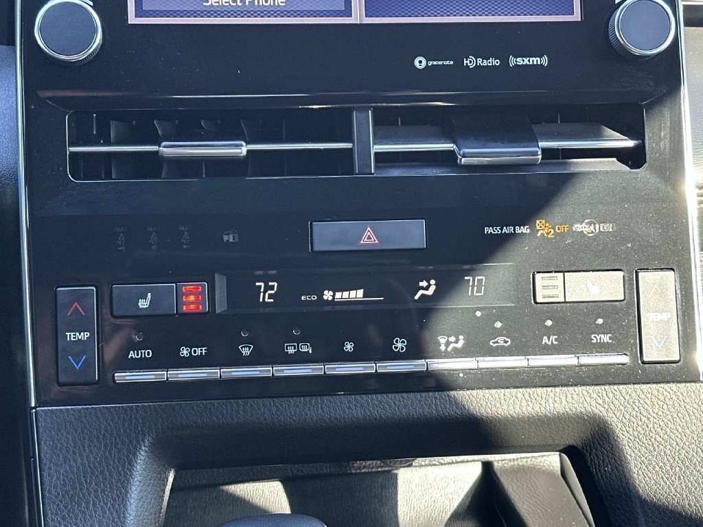 Used 2022 Toyota Avalon XSE FWD image 37