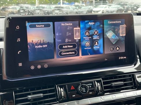 New 2026 Nissan Pathfinder Platinum FWD image 10