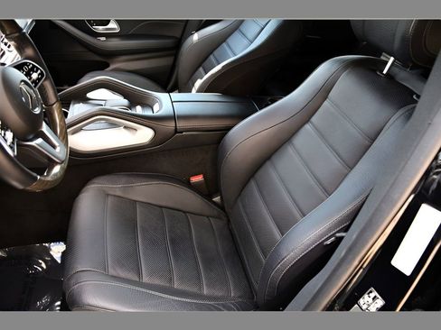 Used 2023 Mercedes-Benz GLS 580 4MATIC image 14