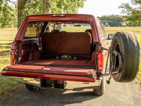 Used 1995 Ford Bronco XLT AWD/4WD image 13