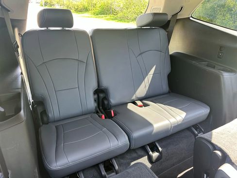 Used 2018 Buick Enclave Premium w/ LPO, Hit The Road Package image 19