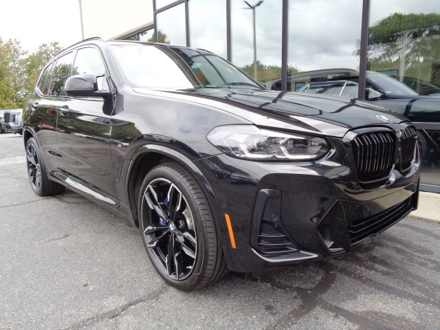 Used 2024 BMW X3 M40i w/ Premium Enhanced Package AWD/4WD image 3