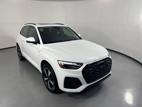 Used 2023 Audi Q5 2.0T Premium Plus AWD/4WD image 33