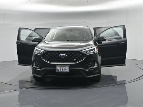Used 2019 Ford Edge ST w/ Equipment Group 401A AWD/4WD image 37
