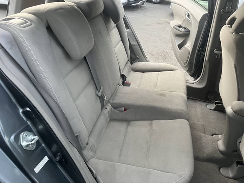 Used 2012 Honda Insight LX image 29