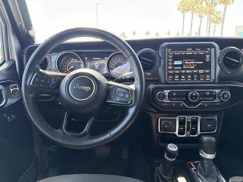 Used 2021 Jeep Gladiator Sport AWD/4WD image 11