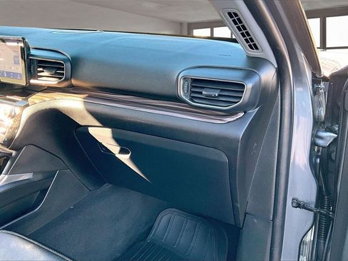 Used 2022 Ford Explorer Limited w/ Equipment Group 301A image 17