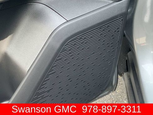 New 2027 GMC Terrain Elevation w/ LPO, Floor Liner Package AWD/4WD image 23