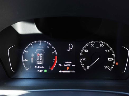 Used 2025 Honda Pilot TrailSport image 19