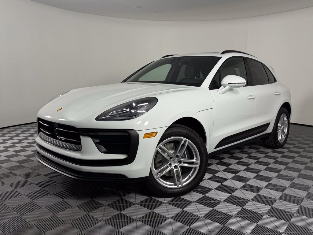 Used 2026 Porsche Macan AWD/4WD image 1