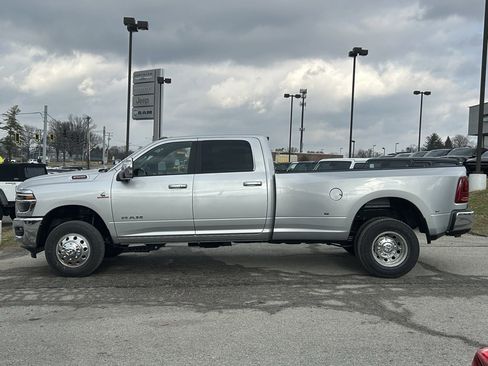 New 2026 RAM 3500 Laramie w/ Towing Technology Group image 10