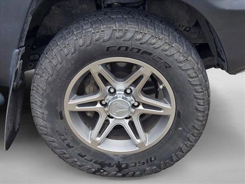 Used 2012 Toyota Tacoma PreRunner w/ Convenience Pkg image 19