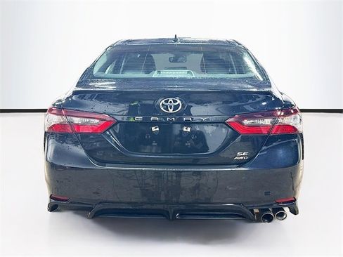 Used 2023 Toyota Camry SE image 6