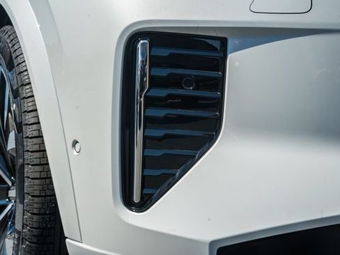 New 2026 Volvo XC90 T8 Ultra w/ Protection Package Premier AWD/4WD image 15