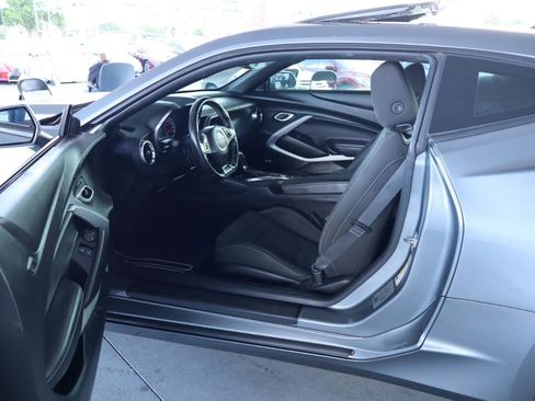 Used 2019 Chevrolet Camaro LT w/ Technology Package RWD image 14