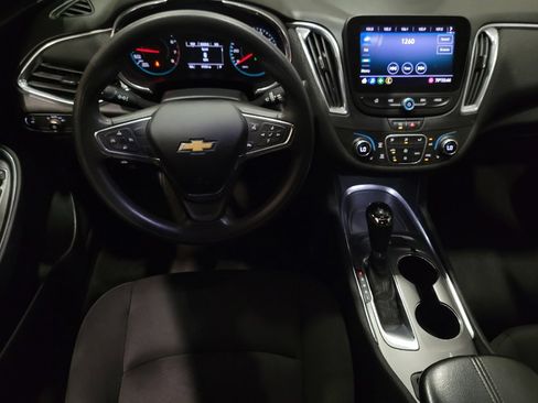 Used 2020 Chevrolet Malibu LT FWD image 22