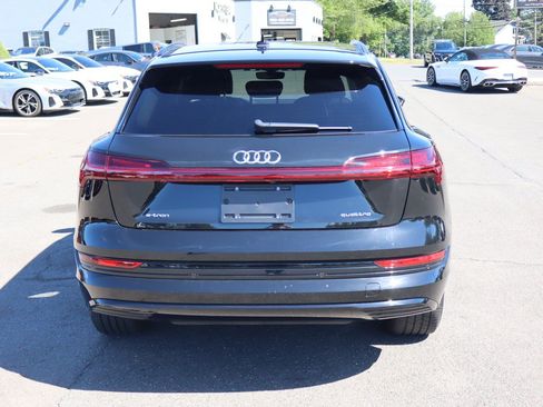 Used 2021 Audi e-tron Premium w/ Convenience Plus Package AWD/4WD image 7