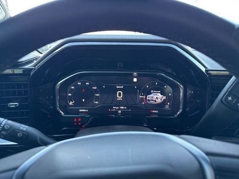 Used 2023 GMC Sierra 1500 SLE image 17